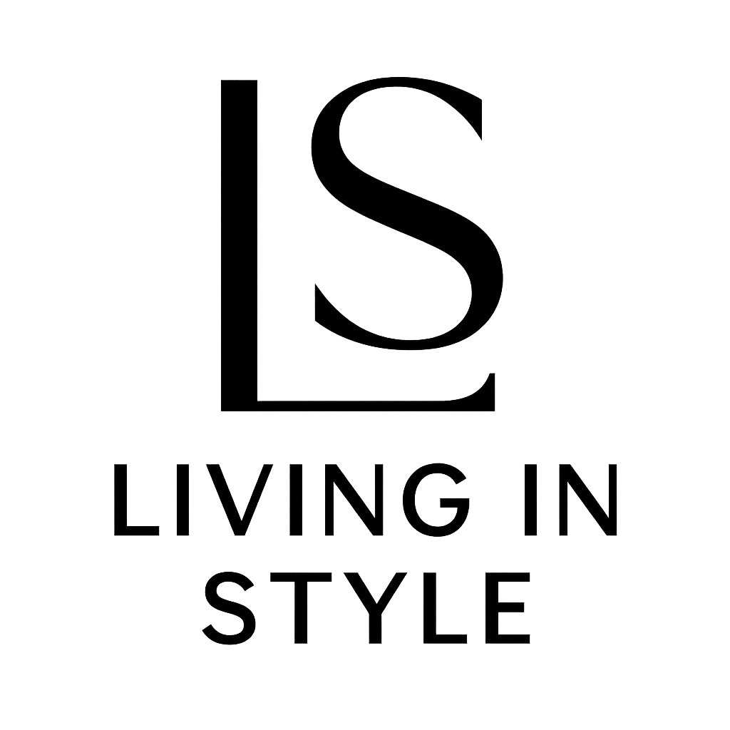 Living In Style Logo