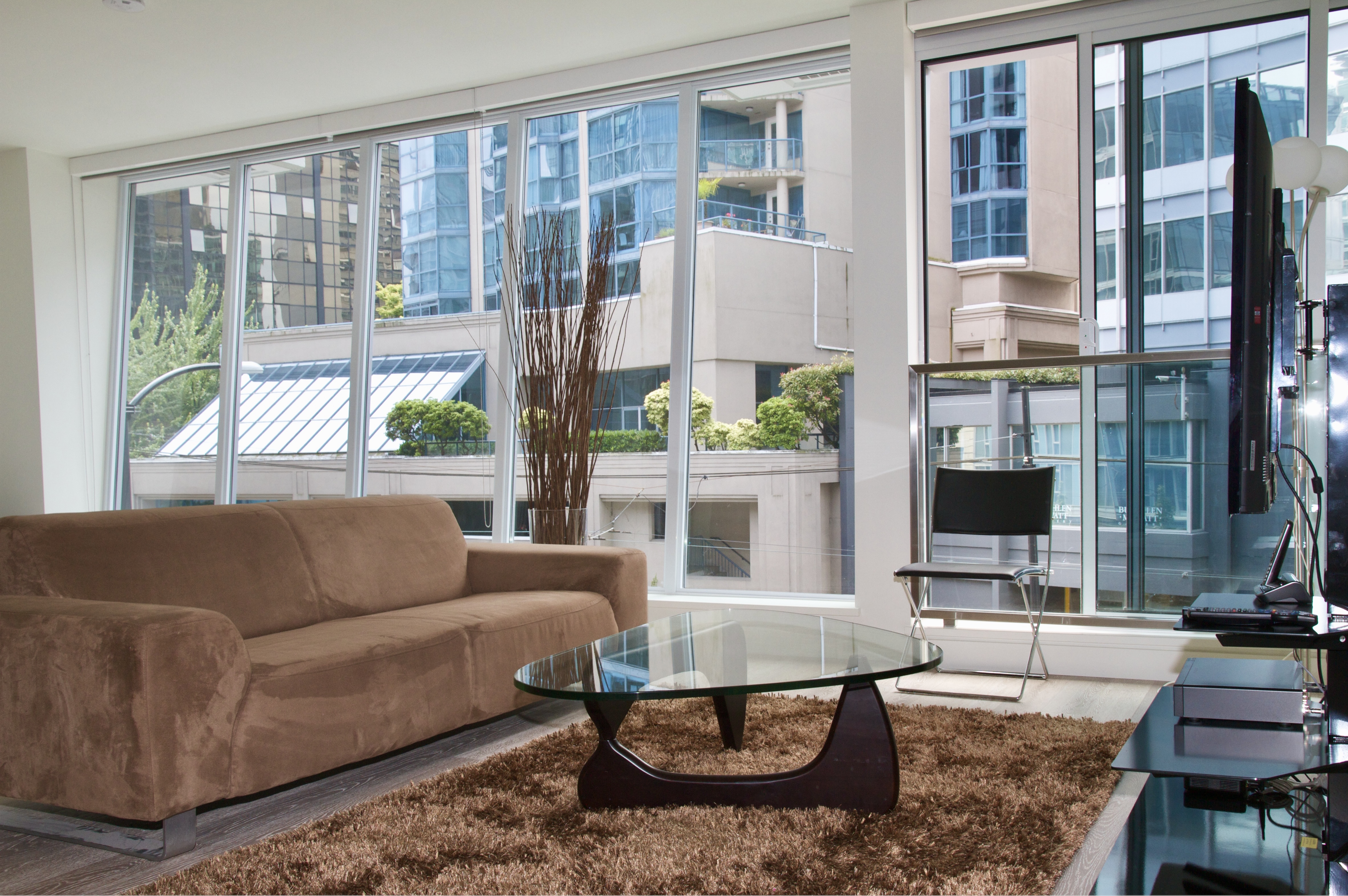 Prestigious Coal Harbour Stay